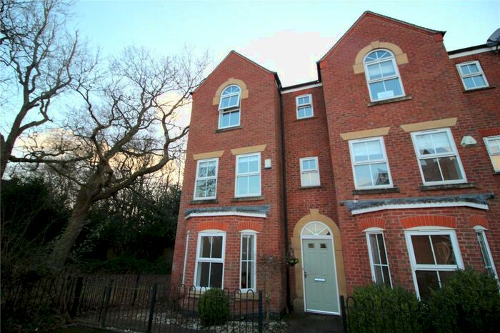 4 Bedroom House To Rent In Three Acres Lane, Dickens Heath, Solihull, B90