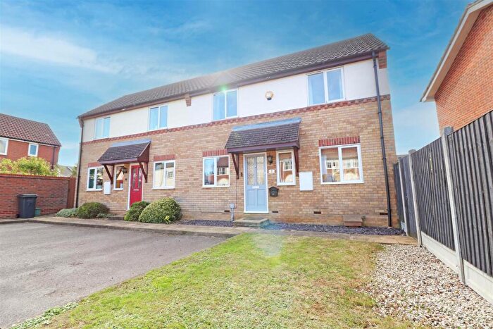 2 Bedroom Semi-Detached House For Sale In Dudley Close, Boreham, Chelmsford, CM3