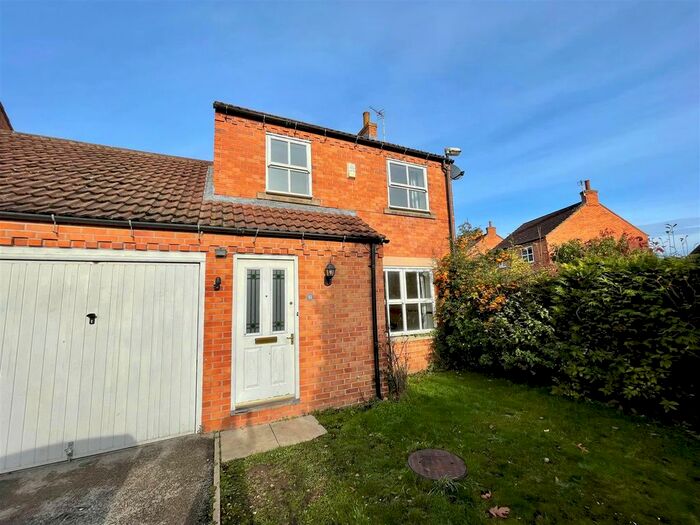 3 Bedroom Semi-Detached House To Rent In Lilbourne Drive, York, YO30