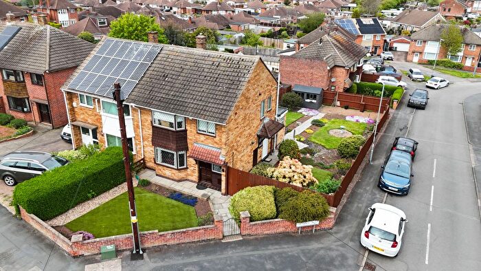 3 Bedroom Semi Detached House For Sale In Lonsdale Road, Thurmaston, Leicestershire, LE4