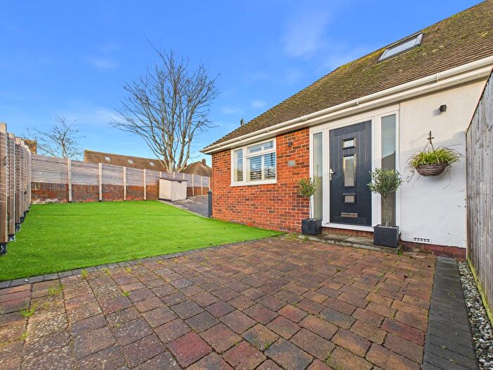 4 Bedroom Detached Bungalow To Rent In Norbury Drive, Lancing, BN15