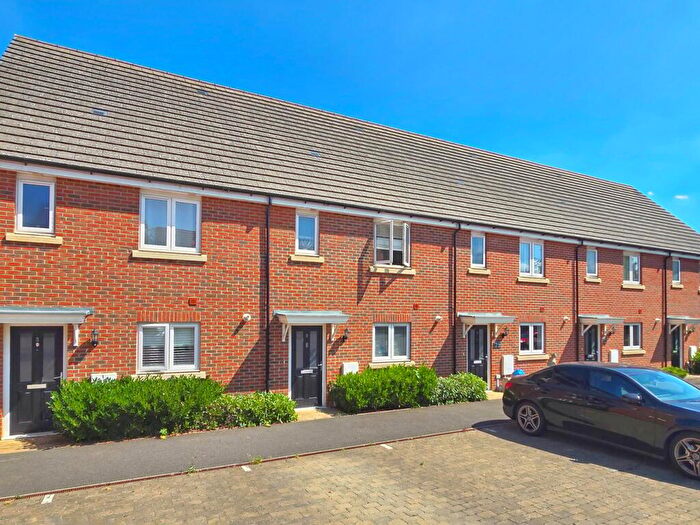 3 Bedroom Terraced House For Sale In Thyme Gardens, Ampthill, Bedfordshire, MK45