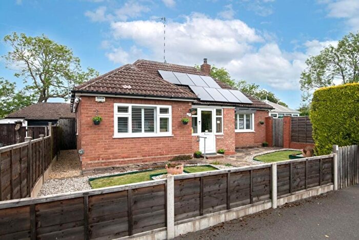 3 Bedroom Detached Bungalow For Sale In Grange Road, Stratford Upon Avon, CV37