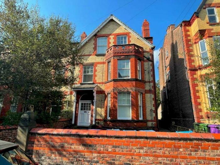 Flat To Rent In Ivanhoe Road, Aigburth, L17
