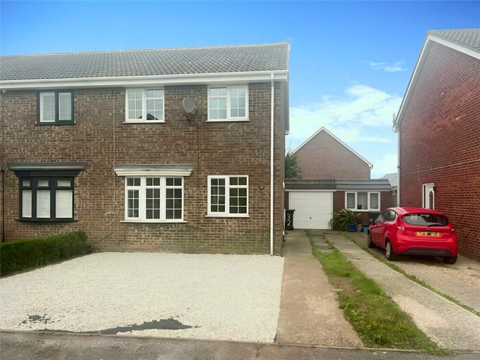 3 Bedroom Semi-Detached House To Rent In Matthews Close, Deal, Kent, CT14