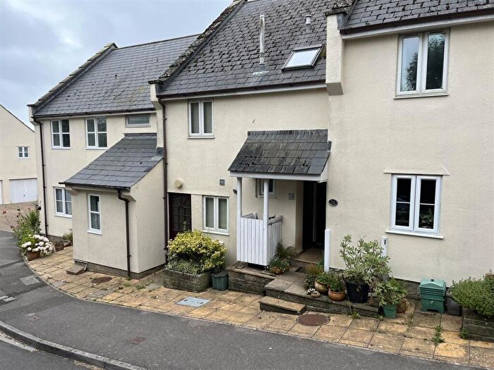 2 Bedroom Apartment For Sale In Hammonds Mead, Charmouth, Bridport, DT6