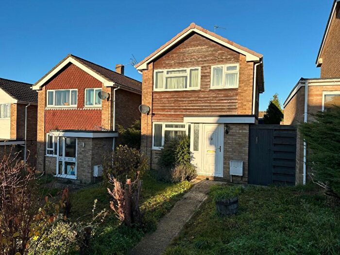 3 Bedroom Detached House For Sale In Windrush, Highworth, SN6