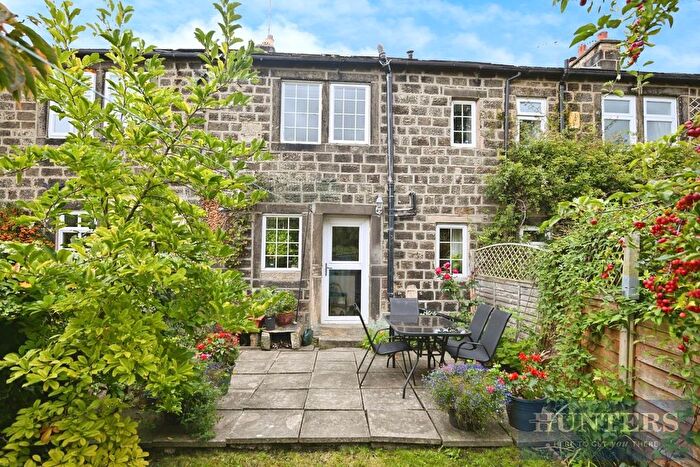 2 Bedroom Cottage For Sale In Back Lane, Guiseley, Leeds, LS20