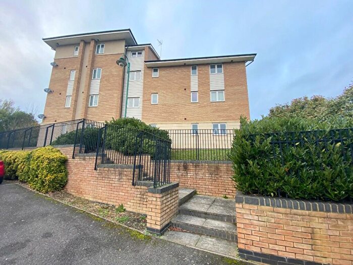 2 Bedroom Flat For Sale In Harn Road, Hampton Centre, Peterborough, Cambridgeshire, PE7