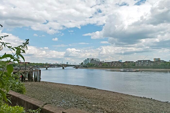 2 Bedroom Apartment To Rent In Chelsea Wharf Residences, SW10