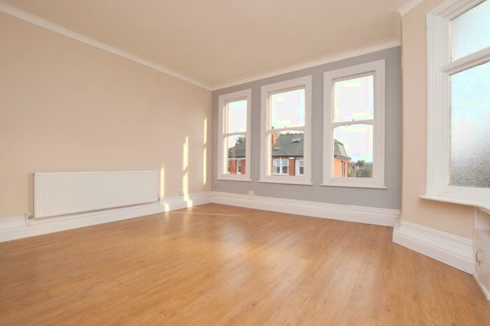 1 Bedroom Flat To Rent In Bishopsthorpe Road London, SE26