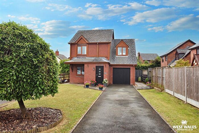 3 Bedroom Detached House For Sale In Tudor Gardens, Merlins Bridge, Haverfordwest, SA61