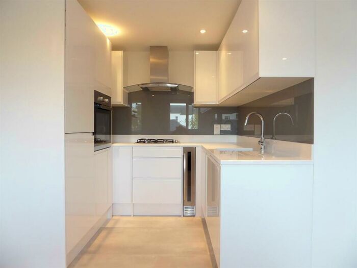 1 Bedroom Flat To Rent In Alfred Road, Sutton, SM1