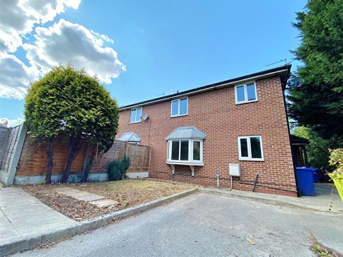 2 Bedroom Terraced House To Rent In Pinewood Drive, Camblesforth, YO8