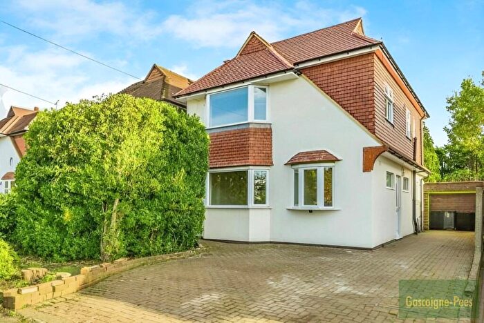 4 Bedroom House To Rent In Aldridge Rise, New Malden, KT3