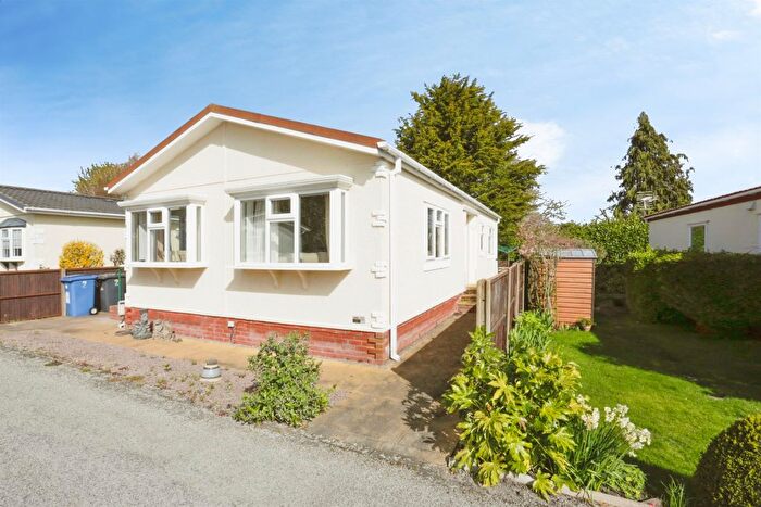 2 Bedroom Lodge For Sale In The Ranch Mobile Home Park, Hitcham, Ipswich, IP7