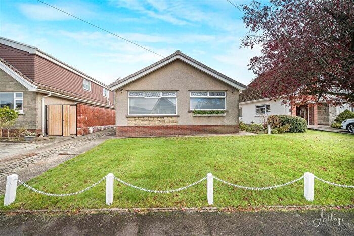3 Bedroom Detached Bungalow For Sale In Elias Drive, Neath, SA10