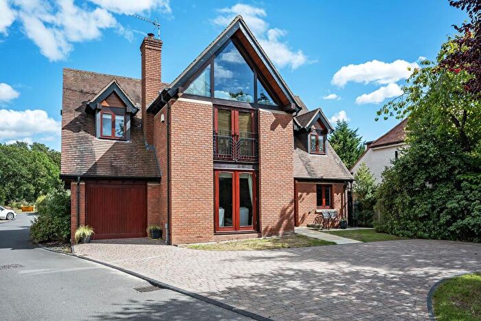 4 Bedroom Detached House For Sale In Stratford Road, Hockley Heath, Solihull, B94