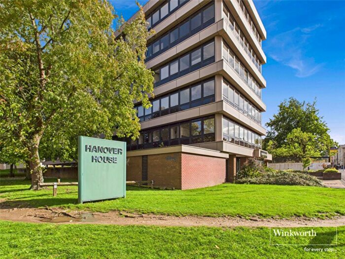 1 Bedroom Apartment For Sale In Hanover House, Kings Road, Reading, Berkshire, RG1