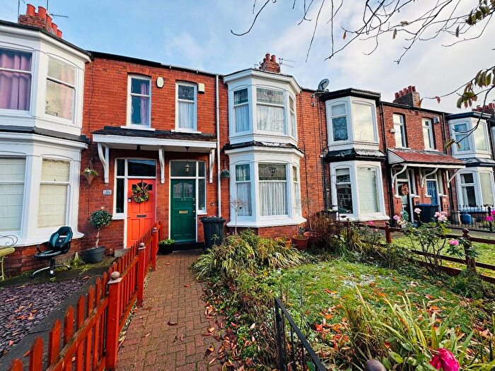 3 Bedroom Terraced House For Sale In Linden Grove, Middlesbrough, TS5