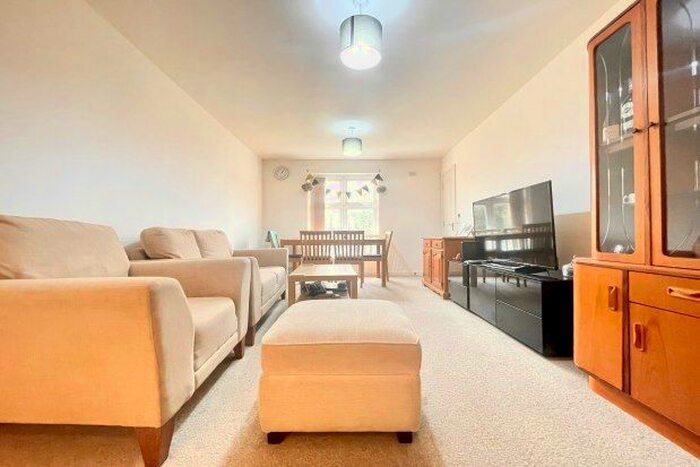 1 Bedroom Flat To Rent In Hyde House, Bromley, BR2