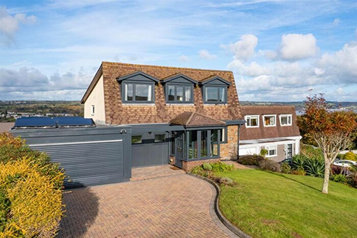 4 Bedroom Detached House For Sale In Bevelin Hall, Saundersfoot, SA69