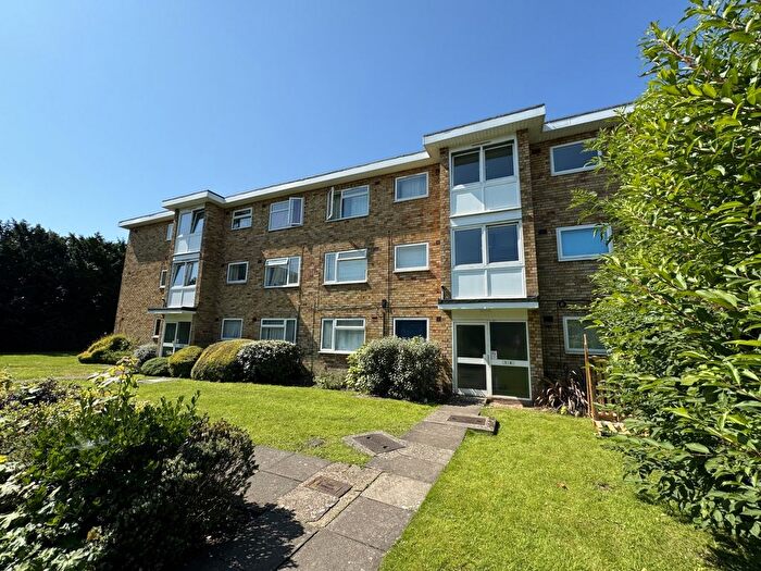 2 Bedroom Flat To Rent In Langbay Court, Walsgrave, CV2