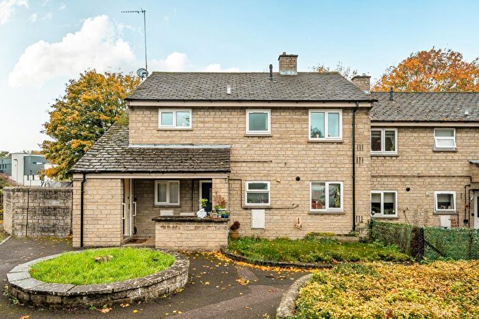 2 Bedroom Flat For Sale In Dark Lane, Witney, OX28