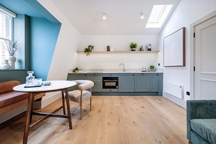 1 Bedroom Flat To Rent In Nevern Square, Earls Court, SW5