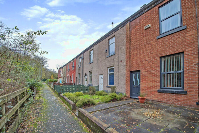 2 Bedroom House To Rent In Railway Terrace, Bury, BL8
