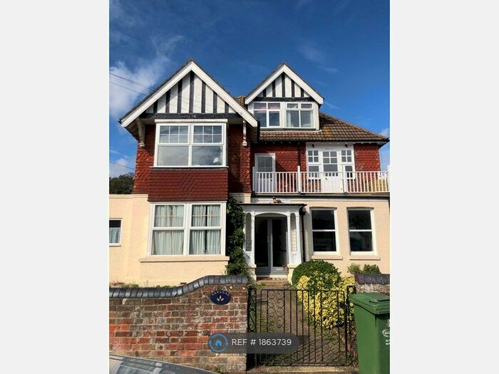 1 Bedroom Flat To Rent In Oak Leas, Hythe, CT21