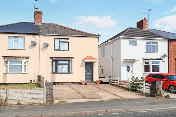 3 Bedroom Semi-Detached House For Sale In Croft Lane, Fallings Park, Wolverhampton, WV10