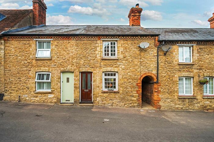 2 Bedroom Cottage For Sale In Church Road, Stevington, MK43