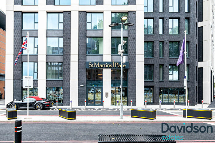 2 Bedroom Flat To Rent In St Martins Place, Broad Street, Birmingham, B15