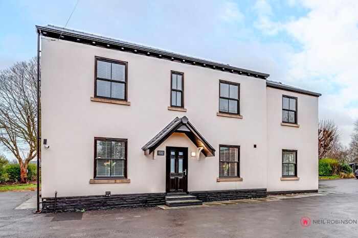 4 Bedroom Detached House For Sale In Derby Farm, Phipps Lane, Burtonwood, WA5