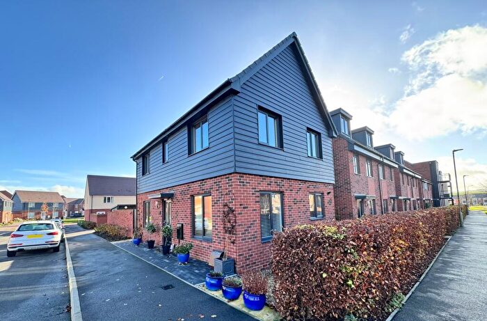 3 Bedroom Detached House For Sale In Flowe Drive, Wantage, OX12