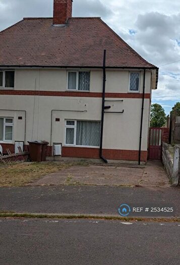 3 Bedroom Semi-Detached House To Rent In Grindon Crescent, Nottingham, NG6