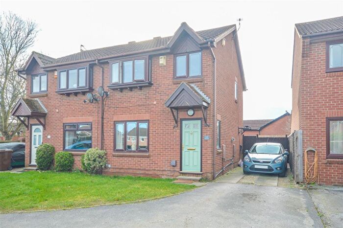3 Bedroom Semi Detached House For Sale In Ryedale Place, Altofts, Normanton, WF6