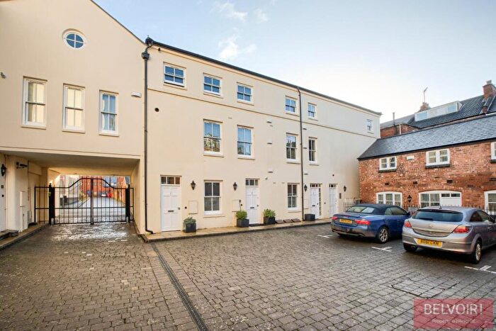 2 Bedroom Apartment For Sale In Windsor Street, Leamington Spa, CV32