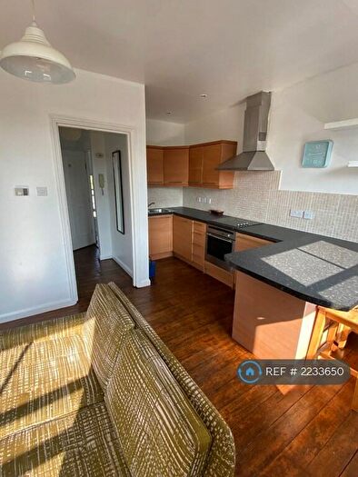 1 Bedroom Flat To Rent In Hackney Road, London, E2