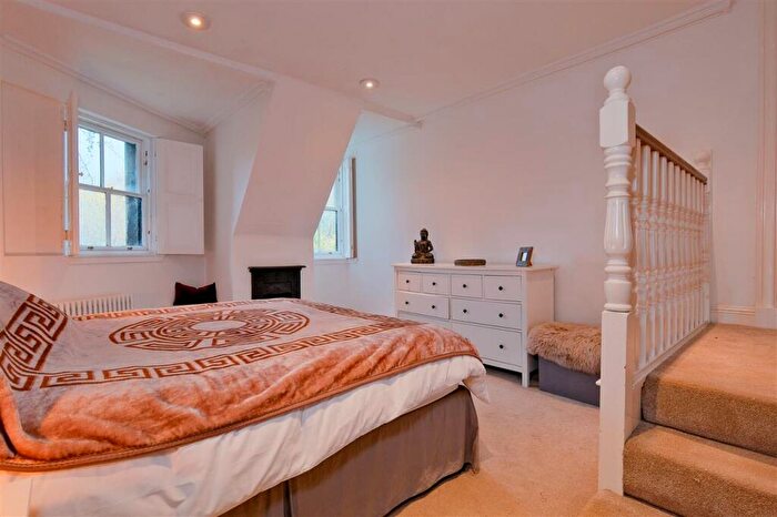 2 Bedroom Apartment To Rent In Dalzell House, Motherwell, ML1