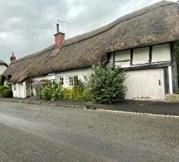 3 Bedroom Semi-Detached House For Sale In Friday Street, Pebworth, Stratford-upon-Avon, Worcestershire, CV37