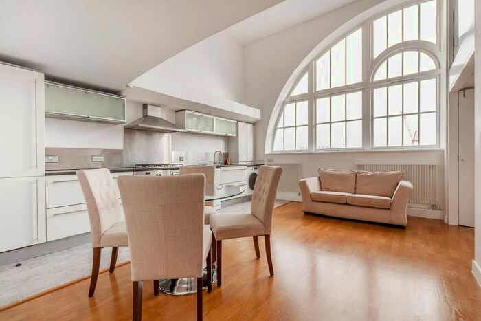 2 Bedroom Flat To Rent In Lawn Lane, Vauxhall, London, SW8