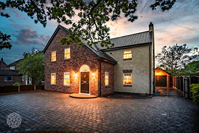 4 Bedroom Detached House For Sale In Twiss Green Lane, Culcheth, Warrington, Cheshire, WA3