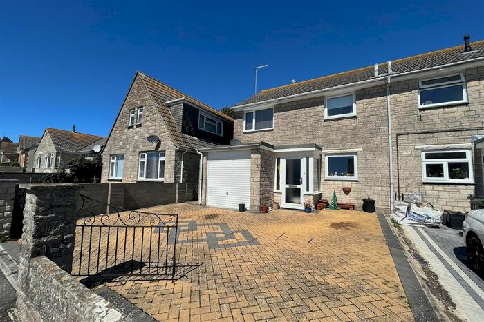 3 Bedroom Semi-Detached House To Rent In Isle Road, Portland, DT5