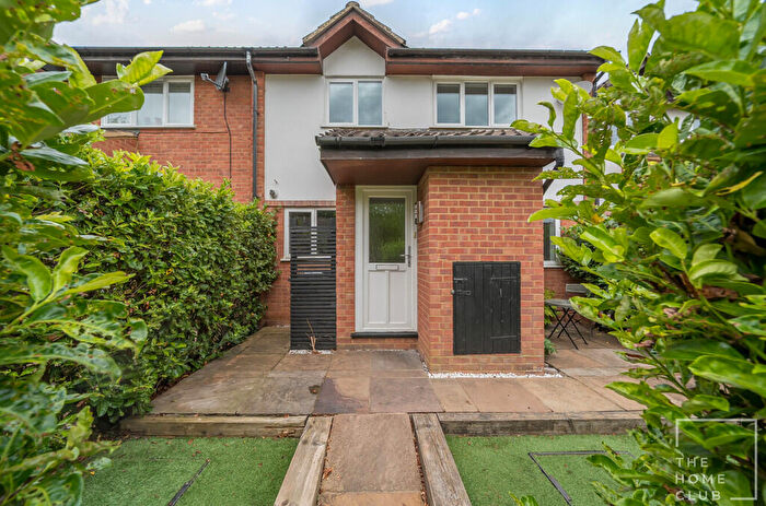 2 Bedroom Terraced House To Rent In Stonecrop Road, Guildford, GU4