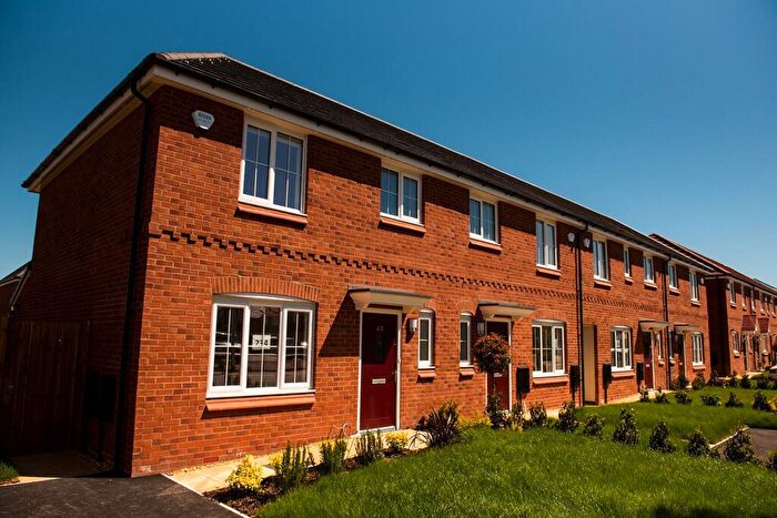 3 Bedroom Semi-Detached House To Rent In Butterworth Road, Sutton In Ashfield, NG17