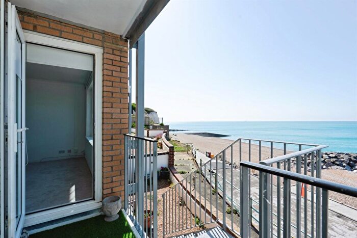 2 Bedroom Flat For Sale In High Street, Rottingdean, Brighton, BN2