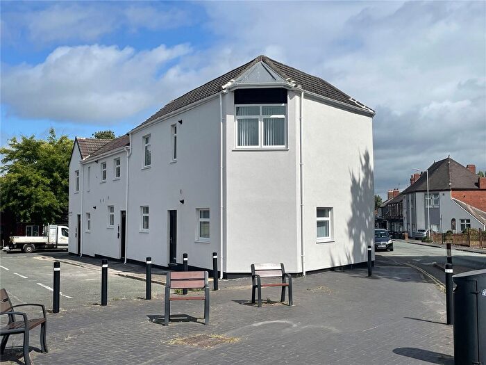 2 Bedroom Flat To Rent In Water Street, Wolverhampton, West Midlands, WV10