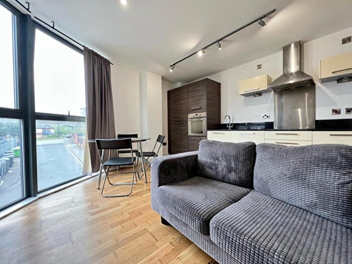 2 Bedroom Apartment To Rent In North Bank, Sheffield, S3